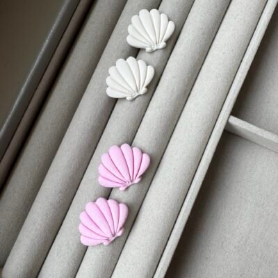 Rankų darbo kriauklytės auskarai iš polimerinio molio