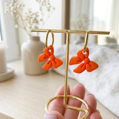 Auskarai Kaspinėliai ant rinkučių